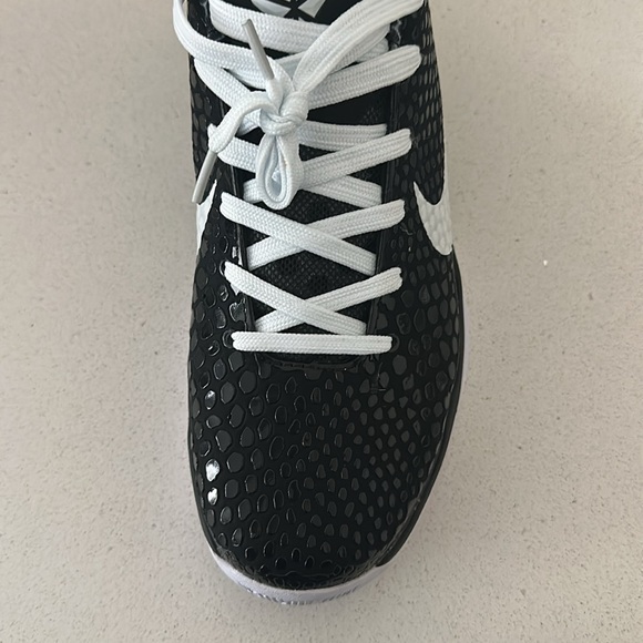 Nike Kobe VI Black and White Sneakers - Picture 5 of 11